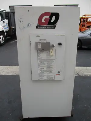 USED 2003 GARDNER DENVER EFC99