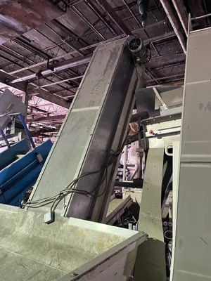Used _UNKNOWN_ _UNKNOWN_ Bottle Feed Hopper Elevator Louisiana US | International Packaging Company #1260093