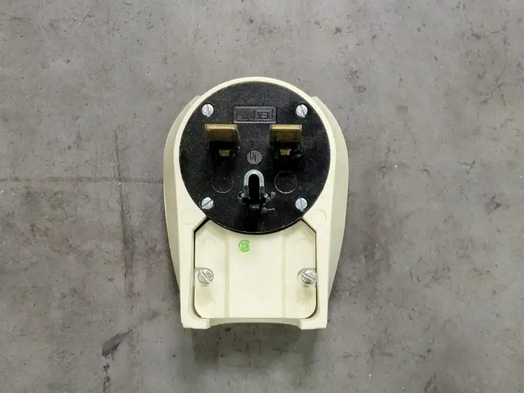 Used BRYANT 9530-ANP Cable & Wire British Columbia CA | Lenmark #251806