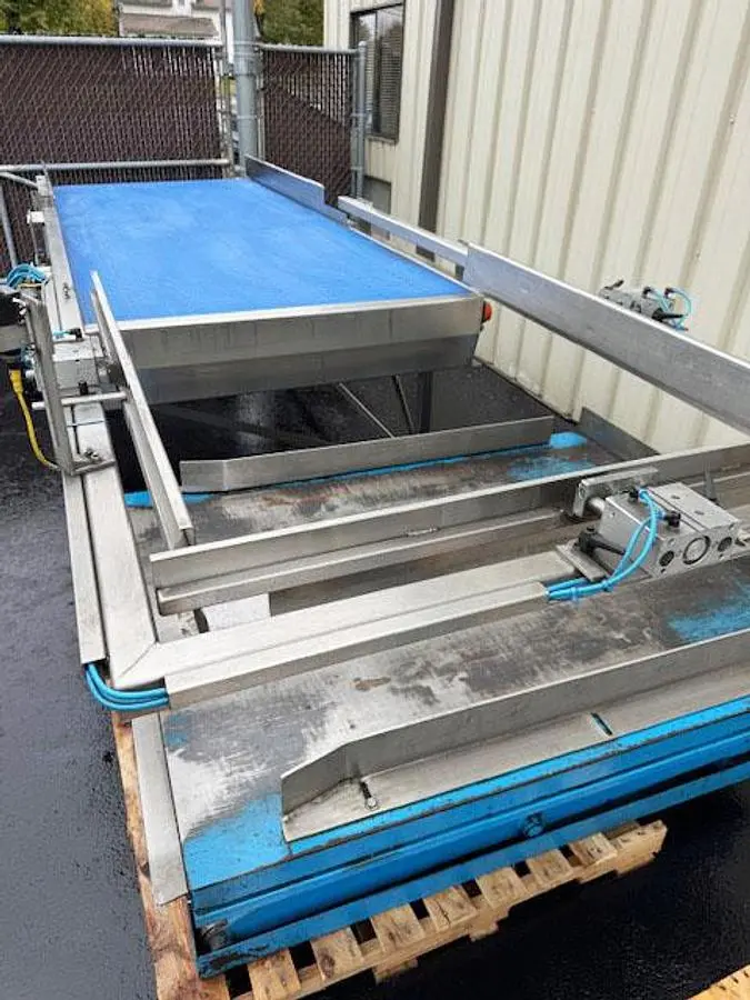 STORCAN Semi-Automatic Depalletizer