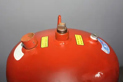SPC7643  Tank 35 gallon vertical tank, CS, 150 psi@ 240F internal, dome Hydronic Expansion Tank