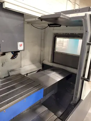 USED 2011 HWACHEON VESTA 1050B
