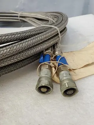 261848B25R Stainless Braided Hose