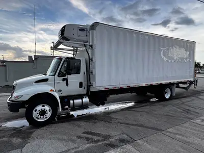 Used 2019 INTERNATIONAL 4300 Reefer Trucks Florida US | Truck and Van Outlet #1509137