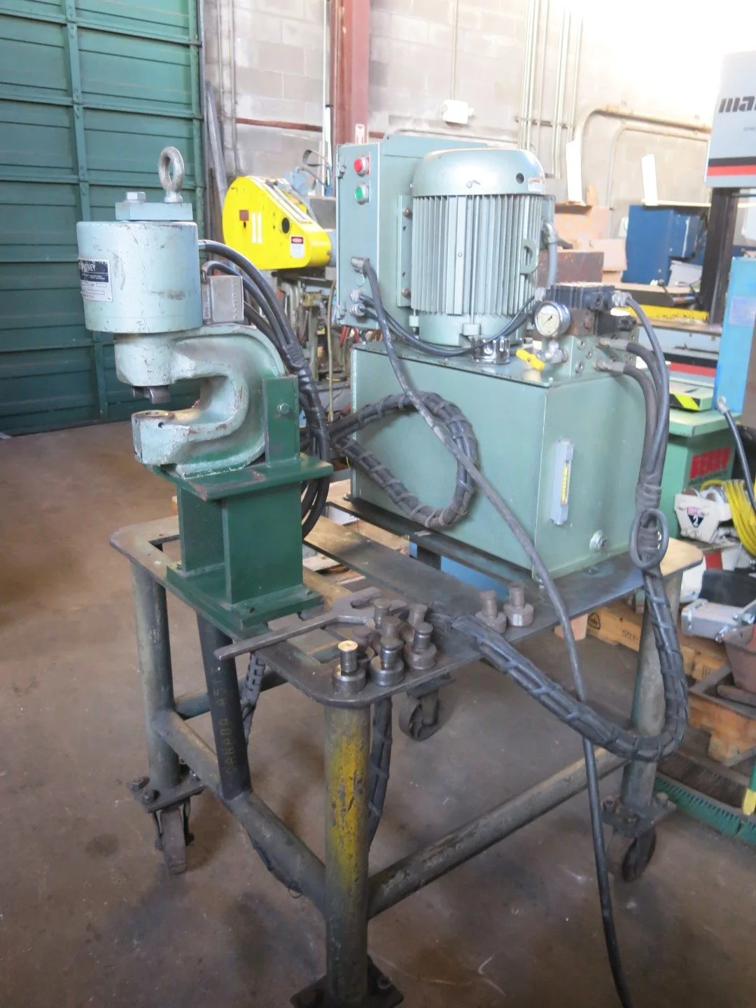 USED ESTERLINE WHITNEY 75001 HYDRAULIC PUNCH