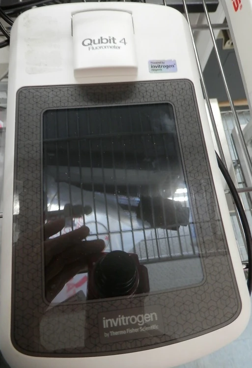 Used INVITROGEN _UNKNOWN_ Spectrophotometers California US | Biotech Equipment Sales #1464402