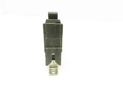 General Electric THQB115 Circuit Breaker 1-Pole 15Amp Bolt-In 120/240V Lot of 17