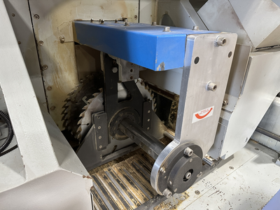Kentwood R340SM3 Moving Blade Gang Rip Saw w/ Advantage Rip I Infeed