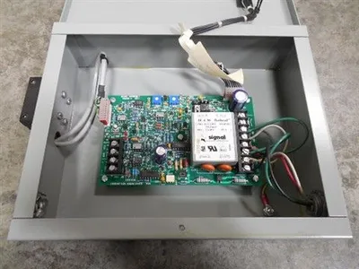 Carrier 32GA400504-2 Oil-Sense 2 Oil Quality Alert Unit Used