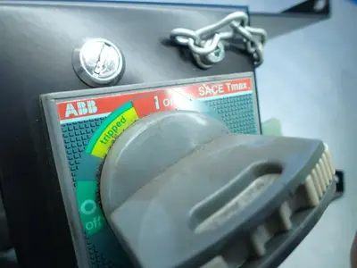 USED ABB TMAX T2H 100