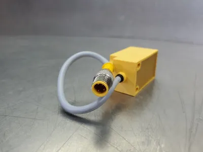 Turck Ni15-Q30-AP6X 10-30VDC 200m Inductive Sensor. 5E-16
