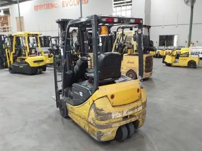 USED 2017 KOMATSU FB18MFU-12