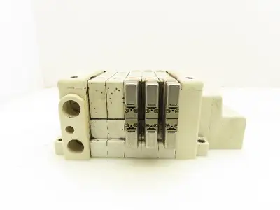 SMC VQC2401-51 Pneumatic Solenoid Valve 5-Station Manifold Block