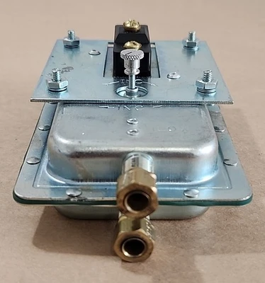 NEW Cleveland Controls AFS-227-161