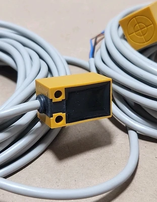 NEW Omron TL-Q5MC15