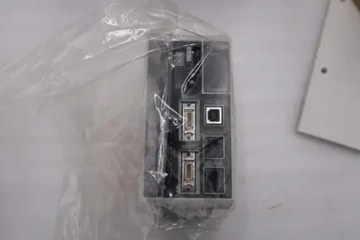 Keyence LK-G3001P Laser Sensor Controller Hi-Res NEW IN BOX STOCK 610D