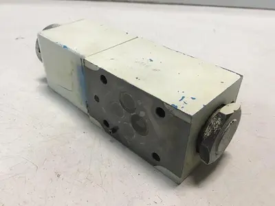 USED VICKERS DG4V-3-2AL-M-U-HL7-60