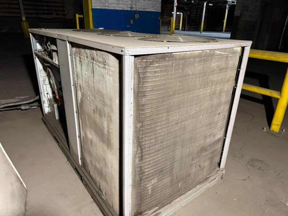 USED BRYANT 569HP