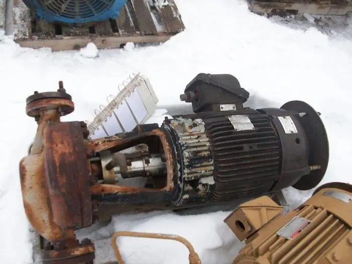 Used UNION 1.5 X 2 X 10 VLK VERTICAL CENTRIFUGAL PUMP Centrifugal Pumps Saskatchewan CA | Chad Equipment #466809
