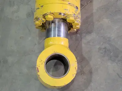 USED KOMATSU 21M-63-02121R