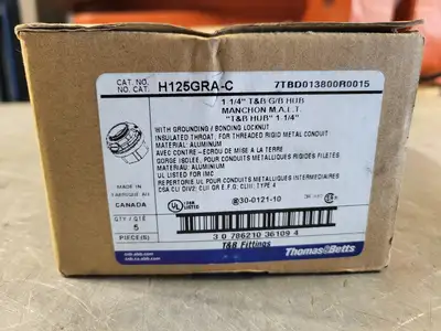 NEW THOMAS & BETTS H125GRA-C