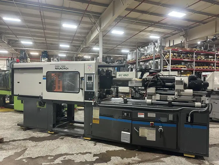 Used 1995 CINCINNATI MILACRON VT220-17 Injection Molding Machines Michigan US | Ideal Machinery #1182135