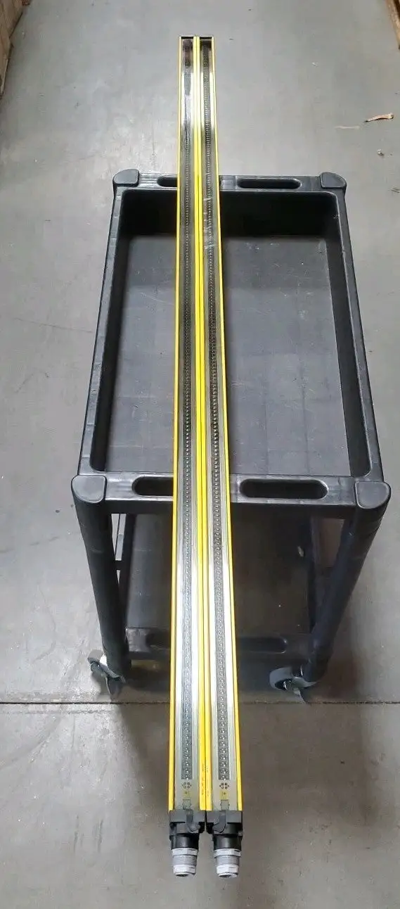 SICK C40E-1601CA010/ C40S-1601CA010 C4000 SAFETY CURTAIN SET. 5C-10