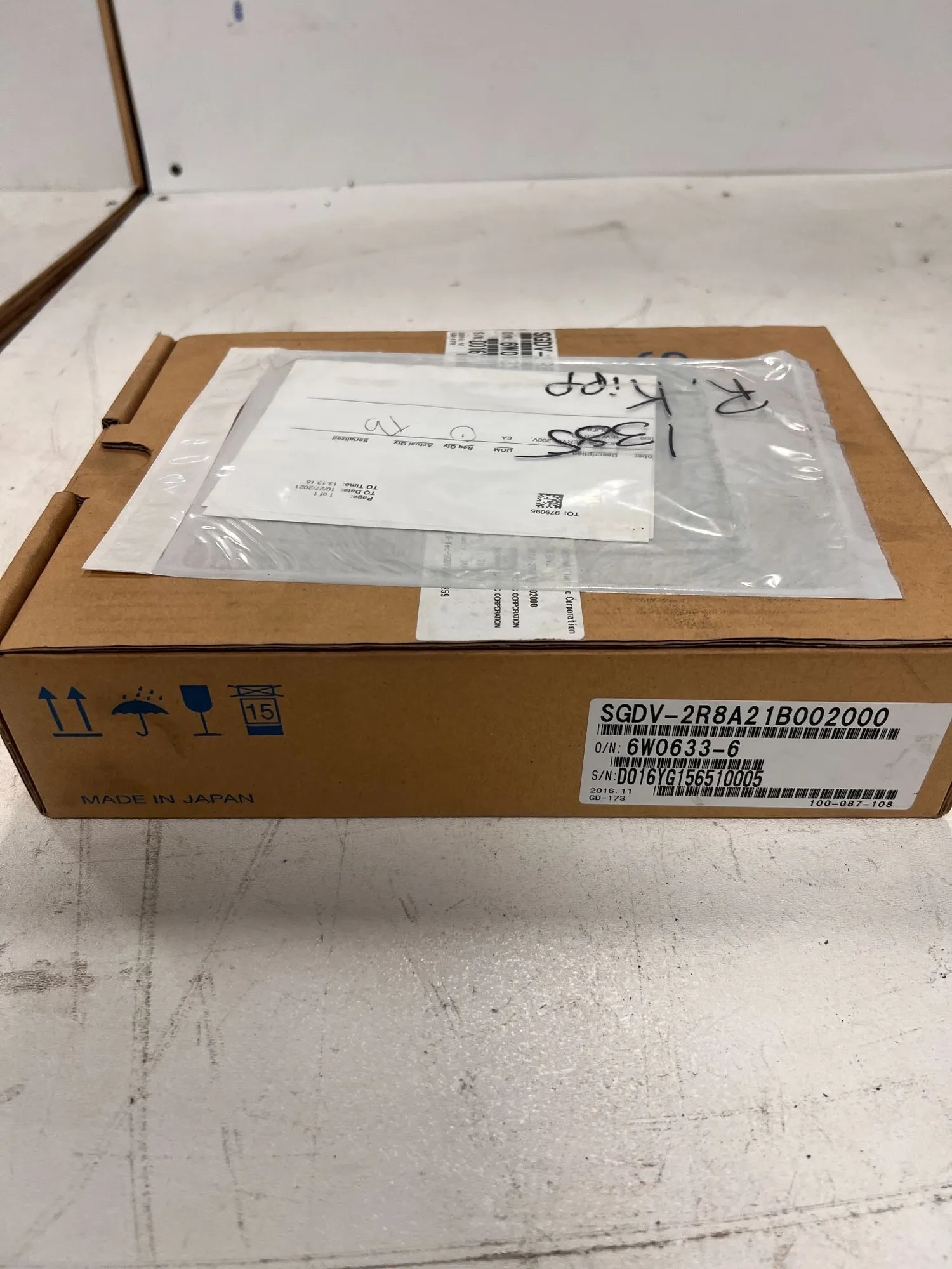 NEW YASKAWA SGDV-2R8A21B00200