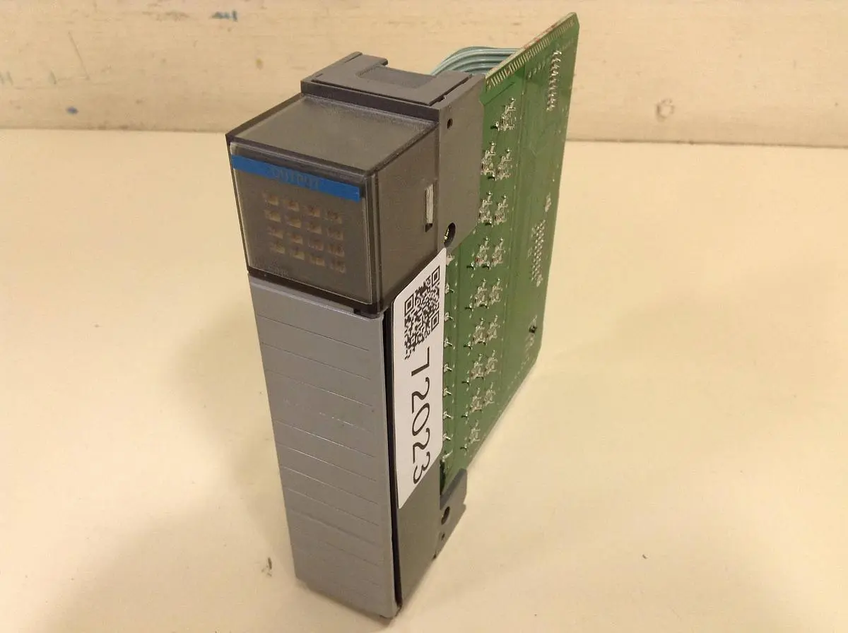 USED ALLEN BRADLEY 1746-OV16 SER C