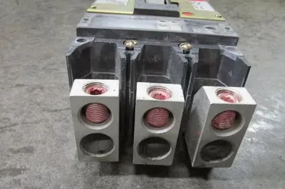 Used 400 Amp GE SPECTRA Electronic Breaker SGLL36BB0400 MVT+ Shunt No Covers