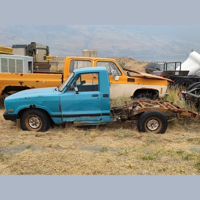 Used MAZDA B2200 Pickup Trucks British Columbia CA | Savona Equipment LTD #1345184
