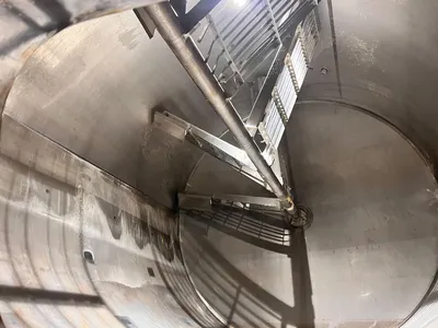 USED STAINLESS STEEL 5,000 Gallon Tank Stainless Steel Tanks