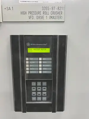 VFD Unit ACS627-0760-6-00HM1204932B, 0-575VAC, 0-300hz, 3 Sections