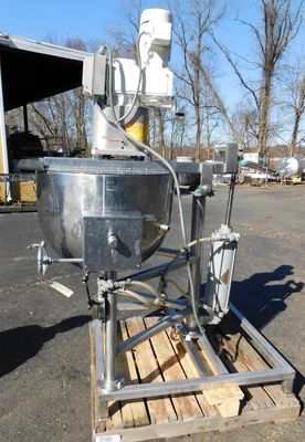 USED GROEN 40 GALLON DN/TA 40