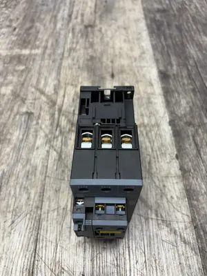 Siemens 3RT2035-1NB30 Electrical/PLC/Automation | ESS Industrial Equipment Sales (7)
