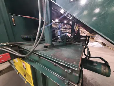 USED 2005 INTERNATIONAL LD60