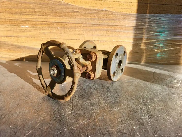 Used 2010 OMB F1-610 Valves/Fittings British Columbia CA | Lenmark #256509