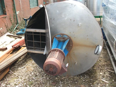 2,500L S/S Enclosed Vertical Mixing Tank 5 kW