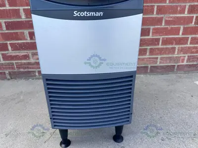 USED SCOTSMAN UF1415A-1A UNDERCOUNTER AIR-COOLED FLAKE ICE MAKER W/ BIN