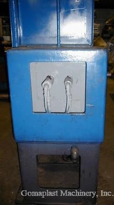6″ x 13″ Farrel Mill, Item # 646