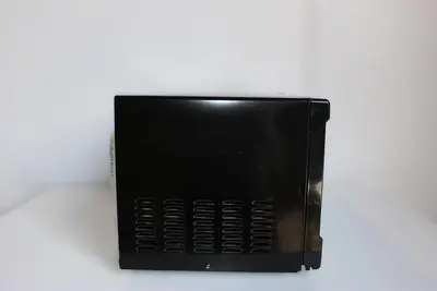 USED RCA R,W733B