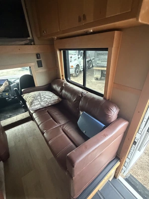 Used 2021 INTERNATIONAL SHOWHAULER CUSTOM 4X4 Campers, Caravans, Motorhomes Michigan US | Miedema Asset Management Group #1580270