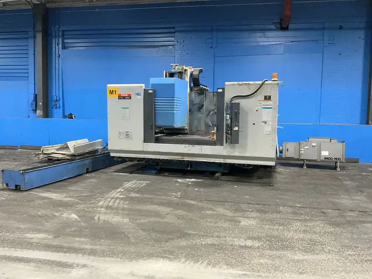 Used 2001 MAZAK CORRP. VTC300C Vertical Machining Centers Ohio US | HGR 24 #1249455