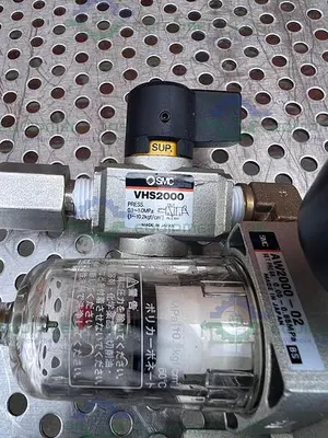 USED SMC AW2000-02 FILTER REGULATOR  W/ SMC VHS2000
