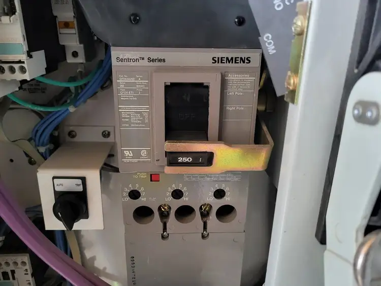 Used SIEMENS CFD63A250 Circuit Breakers British Columbia CA | Lenmark #249004