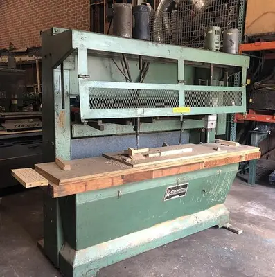 USED CEMCO MULTI-SPINDLE VERTICAL BORING MACHINE