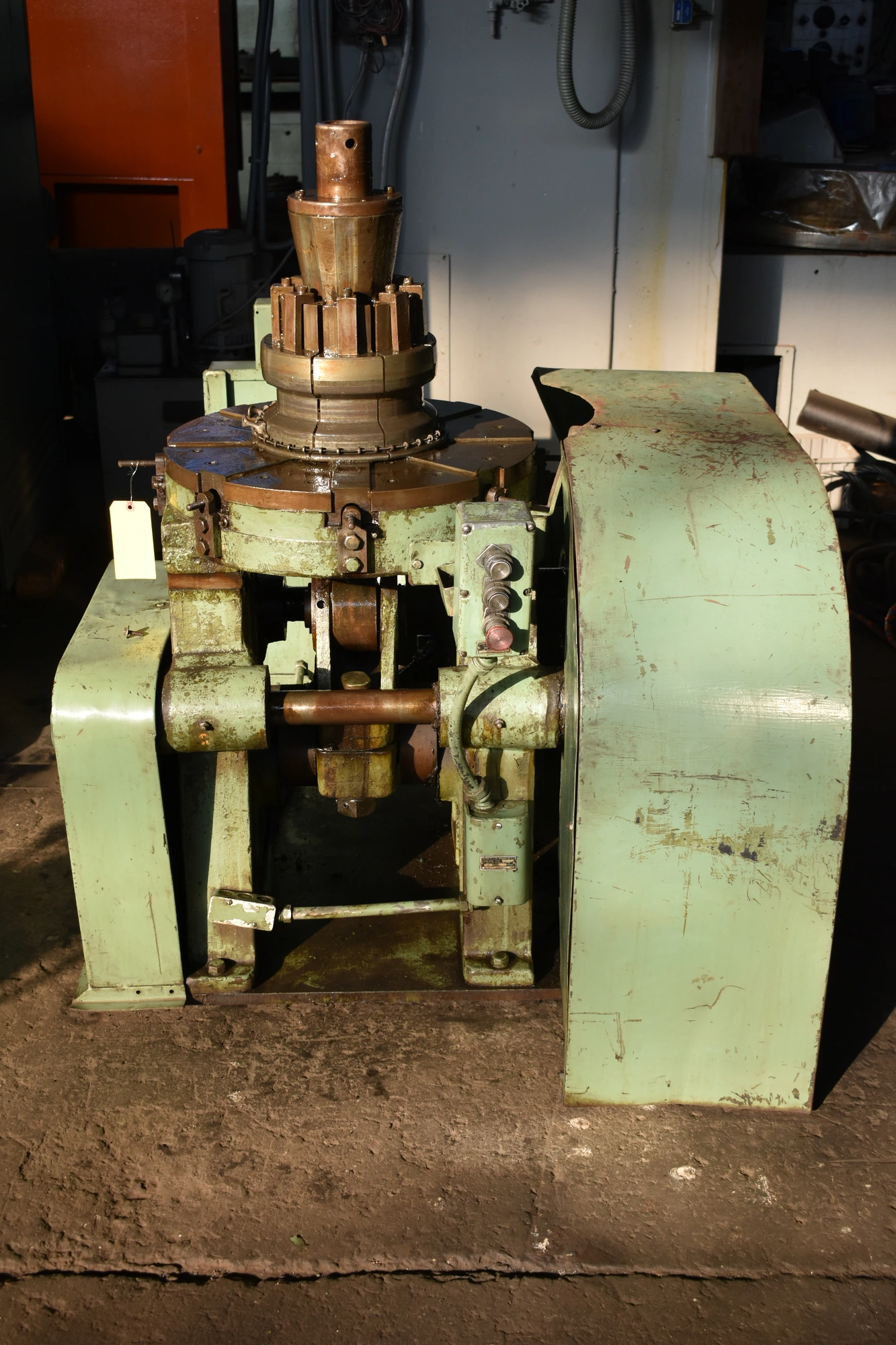 5 HP GROTNESS 8-SEGMENT VERTICAL MECHANICAL EXPANDER w/AIR CLUTCH & BRAKE - PUSH BUTTON CONTROL - 20" DIAMETER TABLE W/8 SEGMENTS