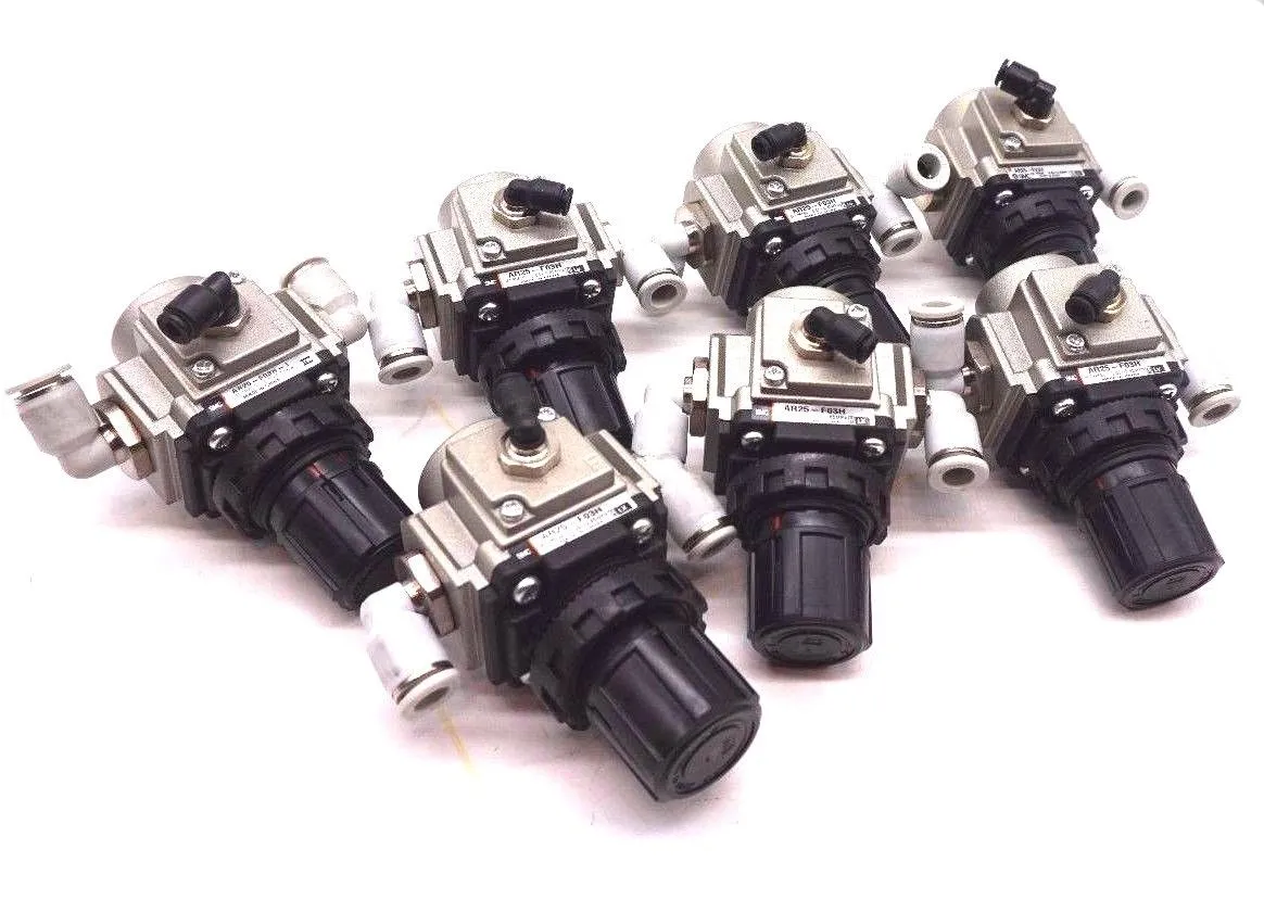 7 USED SMC AR25-F03H REGULATOR AR25F03H
