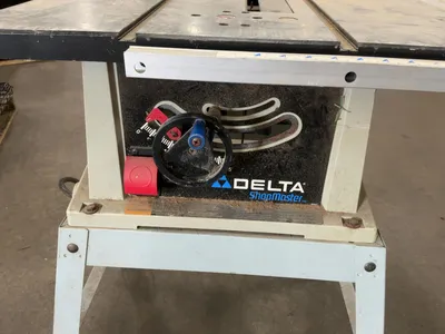Used DELTA SHOPMASTER TS220LS Woodworking Table Saws Michigan US | Miedema Asset Management Group #1320243