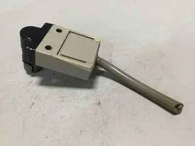 USED OMRON D4C-9033